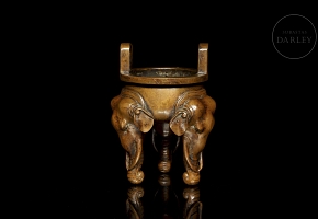 Bronze incense burner ‘Elephants’, with Xuande seal