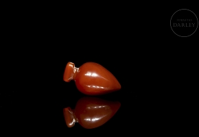 Red agate pendant ‘Pendulum’, Liao dynasty