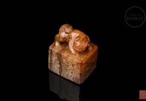 Hetian jade seal ‘Auspicious Beast’, Qing dynasty