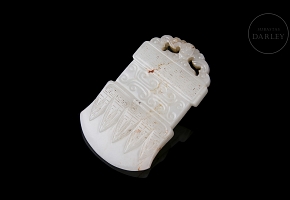 Carved jade plaque ‘Axe’, Qing dynasty