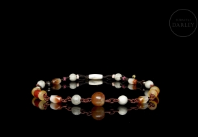 Agate and liuli bead necklace, Qing dynasty
