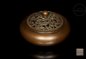 Bronze censer ‘Scrolls’, with a Xuan mark