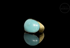 18k yellow gold ring with turquoise