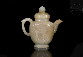 Hetian jade teapot ‘Dragon and phoenix’, Qing dynasty