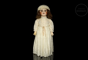 Muñeca de porcelana de SFBJ , París, c. 1920-1925