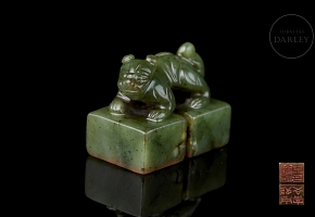 Double seal of spinach green jade, ‘Mythical Animal,’ Qing dynasty