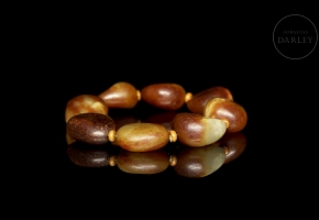 Bracelet with eight jade beads, 20th century