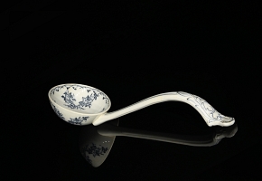 釉面陶瓷舀勺，19-20世纪