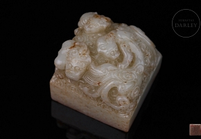 White jade seal ‘Dragon and cubs among clouds’, Qing dynasty