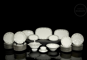 Vajilla en porcelana modelo
