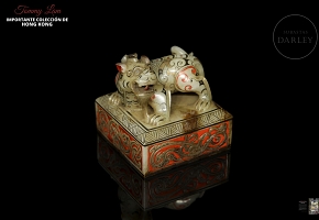 Polychrome jade seal ‘Mythical beast’, Han dynasty