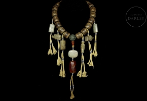 Mala de madera de Chenxiamu y jade tallado, dinastía Qing