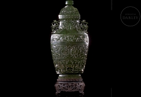 Jarrón de jade verde espinaca de Hetian, dinastía Qing