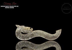 Ornamento de jade con plata y oro