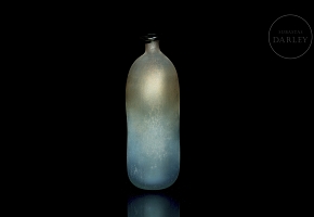Jarrón de Liulí azul, dinastía Tang