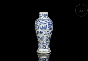 Blue and white porcelain vase ‘Landscapes’, Qing dynasty