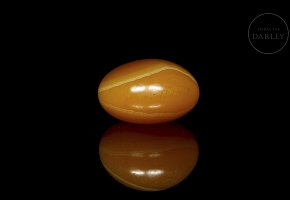 Large yellow agate bead, Liao dynasty