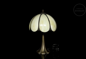 Tiffany-style table lamp, 20th century