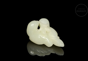 Carved jade figure ‘Pair of birds’, Qing dynasty