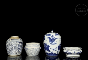 Four blue-and-white glazed ceramic vessels, 20th century