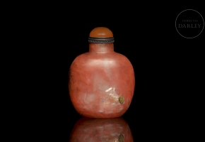 Botella de rapé de cuarzo rojo, dinastía Qing