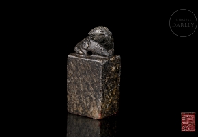 Carved stone seal ‘Reclining Animal’, Ming dynasty