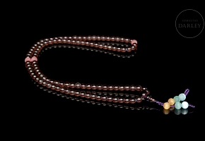 Necklace of one hundred and eight Liulí beads and tiger's eye, Qing dynasty