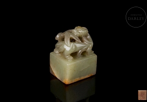 Yellow jade ‘Dragon’ seal, Ming dynasty