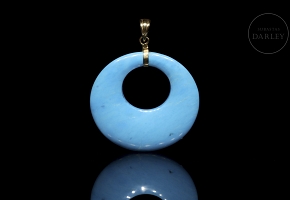 Colgante circular de oro amarillo de 18 k con turquesa
