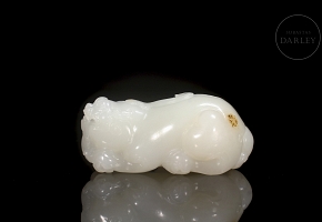 White Hetian jade figure, ‘Animal,’ Qing dynasty