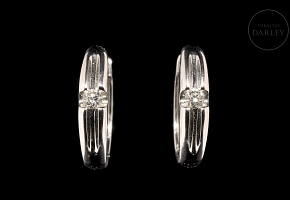 Pendientes en oro blanco de 18k con diamantes