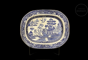 里奇韦斯“半瓷”瓷盘，19世纪