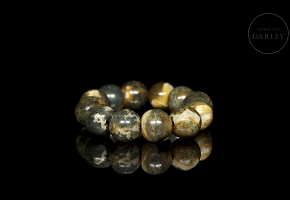 Antigua pulsera de doce cuentas de ágata tallada