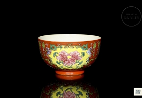 Cuenco de porcelana esmaltada