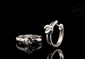 Pendientes de aro en oro blanco de 18K con diamantes