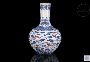 Jarrón globular de porcelana