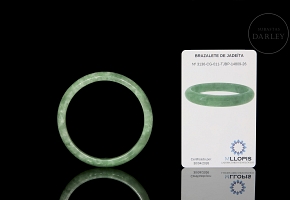 Brazalete de jadeíta tallada, s.XX