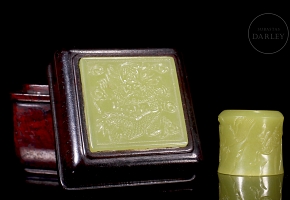 Zhitang wooden box with yellow jade, with archer's ring, Qing dynasty