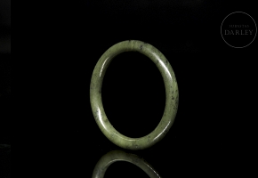 Carved jade bracelet, 20th century