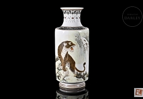 Jarrón de porcelana