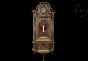 Antiguo limosnero con Cristo de hueso, fnn.s.XIX