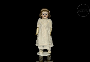 Muñeca de porcelana francesa 