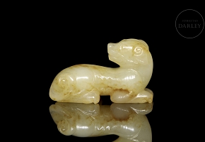 Carved jade figure “Dog,” Qing dynasty