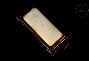 Reposa pinceles de jade de Hetian y madera, dinastía Qing