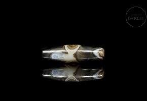 Dizi de ágata tallada