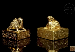 Pareja de sellos de bronce dorado, dinastía Qing