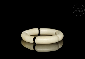 White jade bead bracelet, Zhou style