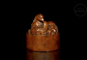 Sello de madera tallada