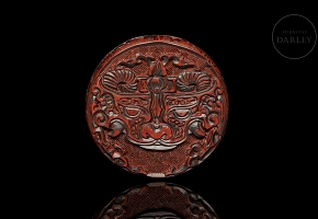 Caja de madera lacada