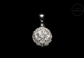 Colgante en oro blanco de 18 kt y diamantes